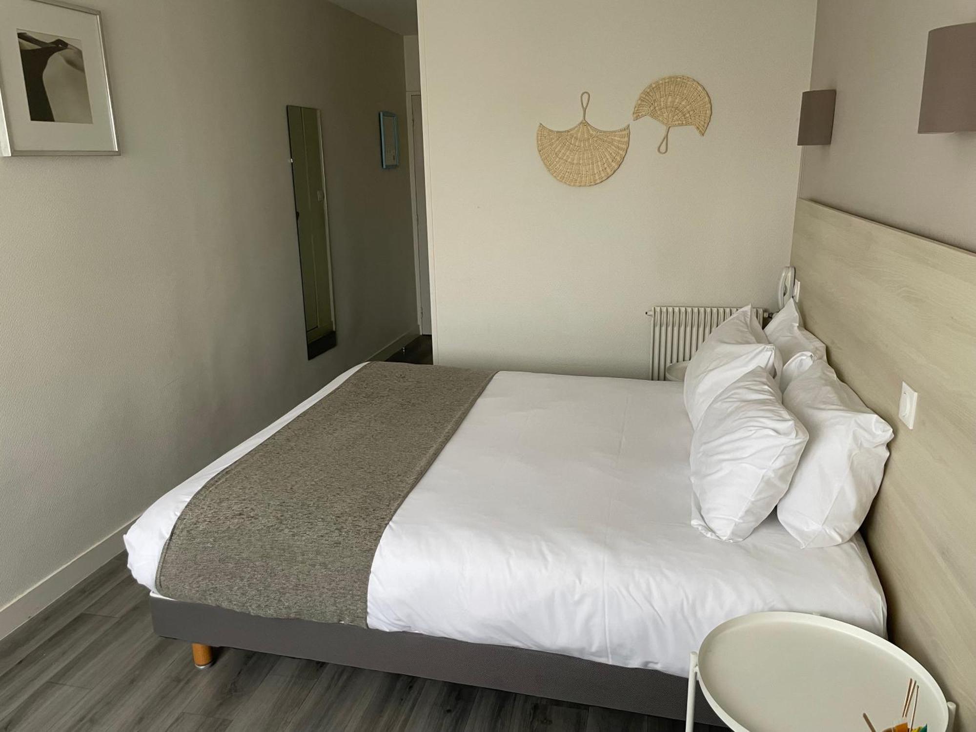 Cit'Hotel Le Chene Vert Les Sables-dʼOlonne Exterior foto